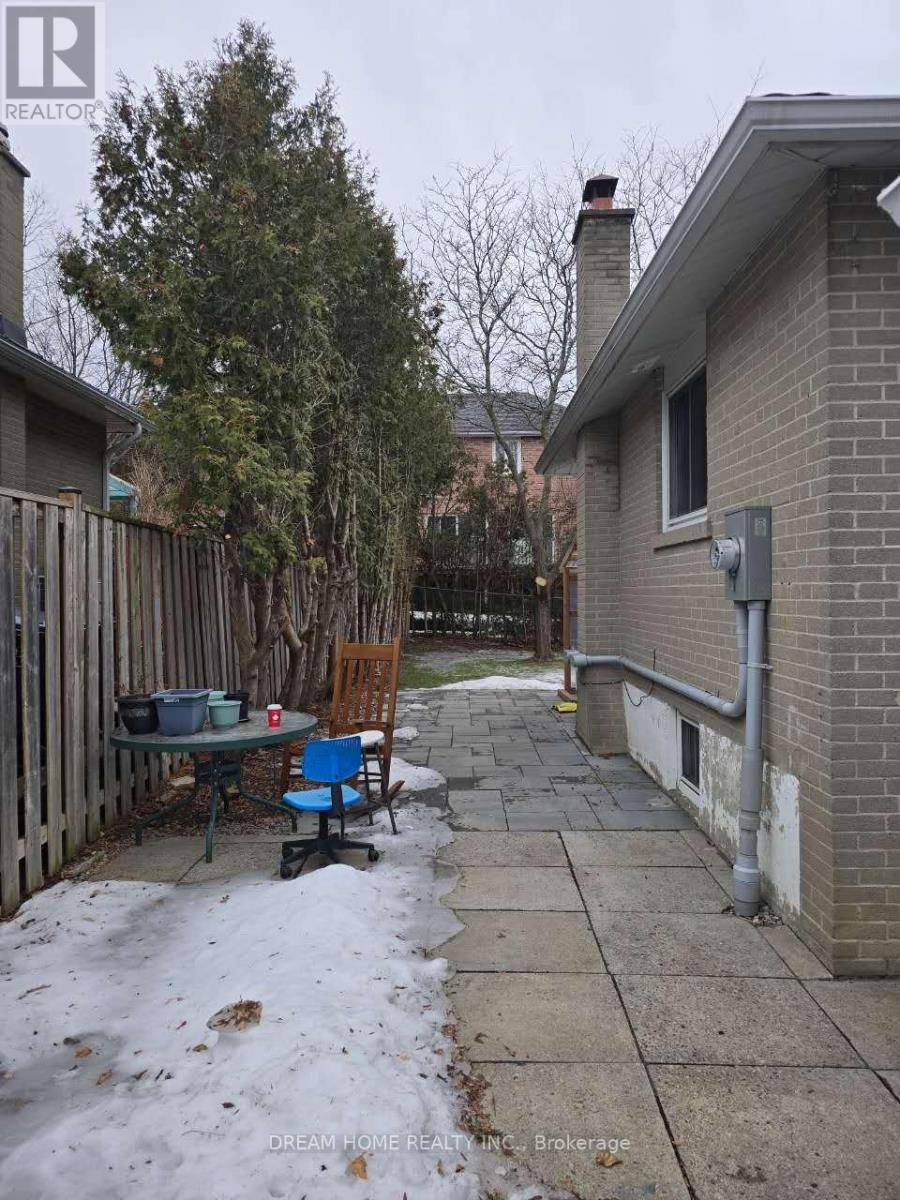 23 Tristan Crescent, Toronto, Ontario  M2H 1X2 - Photo 7 - C12683586