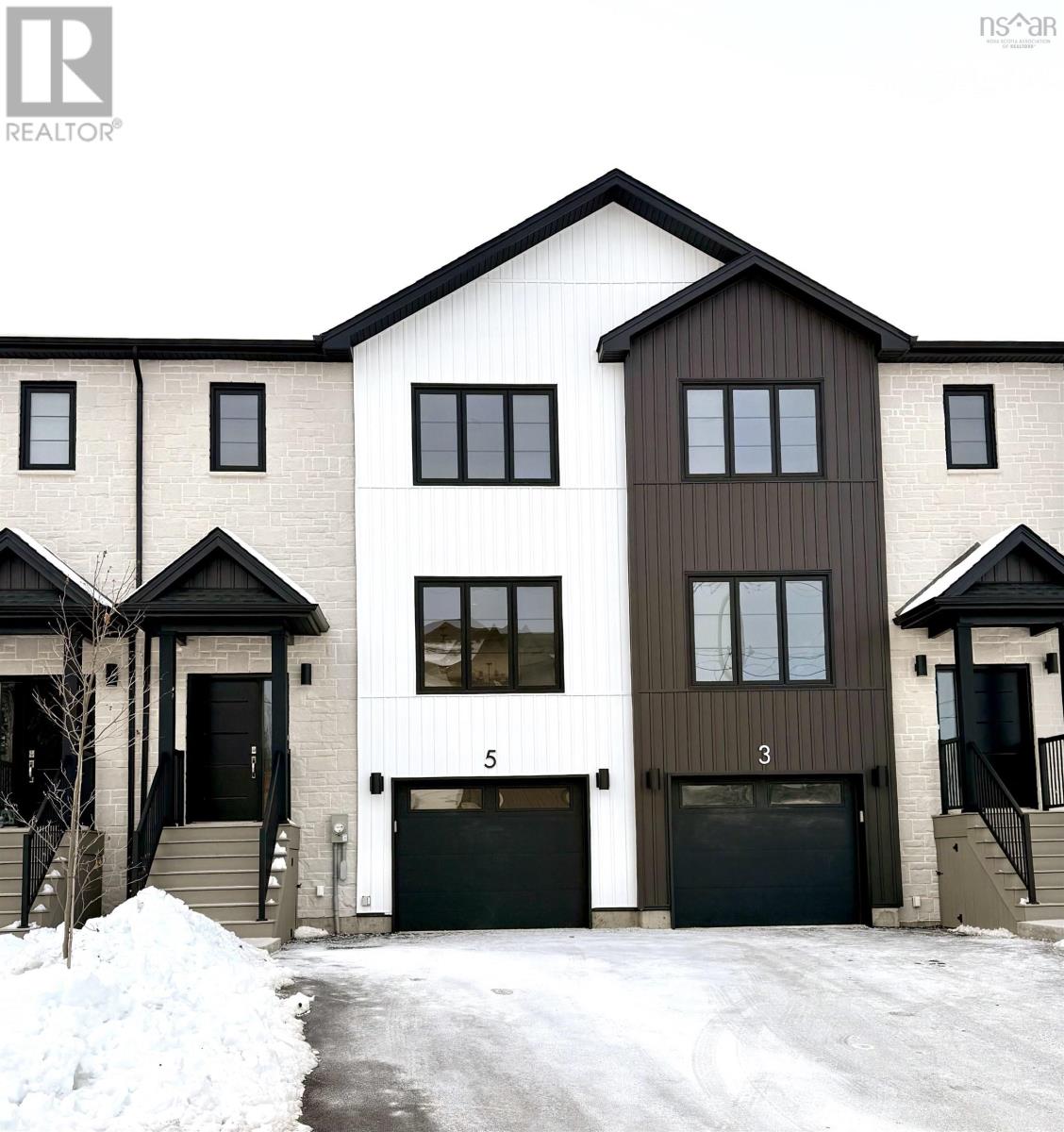 GC09C 5 Goldenglade Close, Dartmouth, Nova Scotia