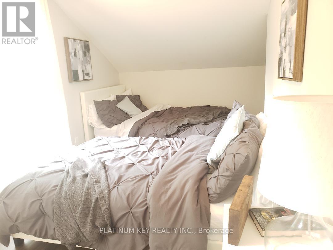 5409 Oak Avenue, Lambton Shores, Ontario  N0N 1J0 - Photo 17 - X12728266