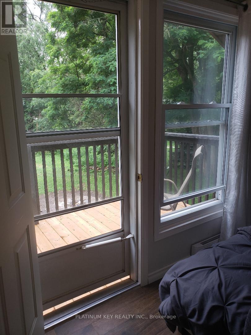 5409 Oak Avenue, Lambton Shores, Ontario  N0N 1J0 - Photo 19 - X12728266