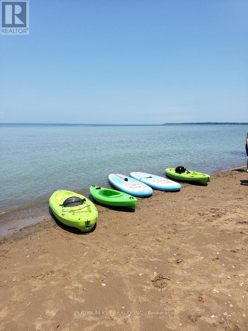 5409 Oak Avenue, Lambton Shores, Ontario  N0N 1J0 - Photo 21 - X12728266