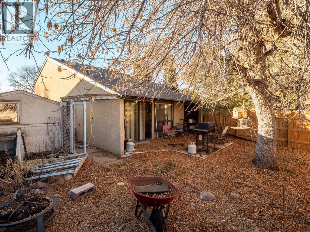 1025 St David Road N, Lethbridge, Alberta  T1H 5A5 - Photo 6 - A2272095