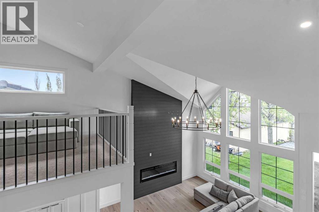 340 West Chestermere Drive, Chestermere, Alberta  T1X 1B2 - Photo 7 - A2278657