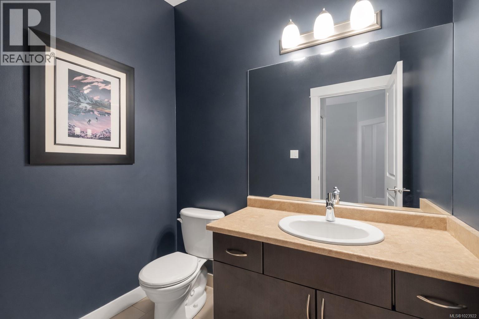 38 Degoutiere Pl, View Royal, British Columbia  V9B 0H3 - Photo 14 - 1023922