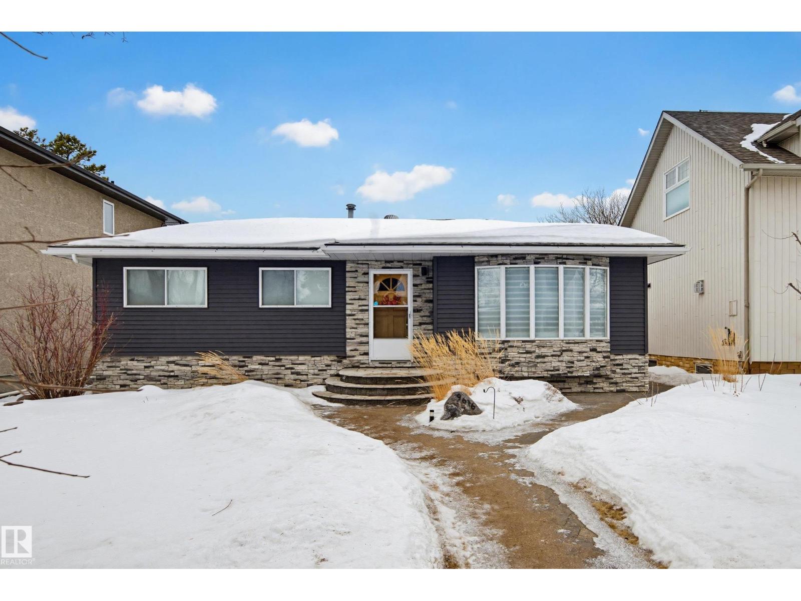 9616 154 St Nw, Edmonton, Alberta  T5P 2G1 - Photo 3 - E4471056