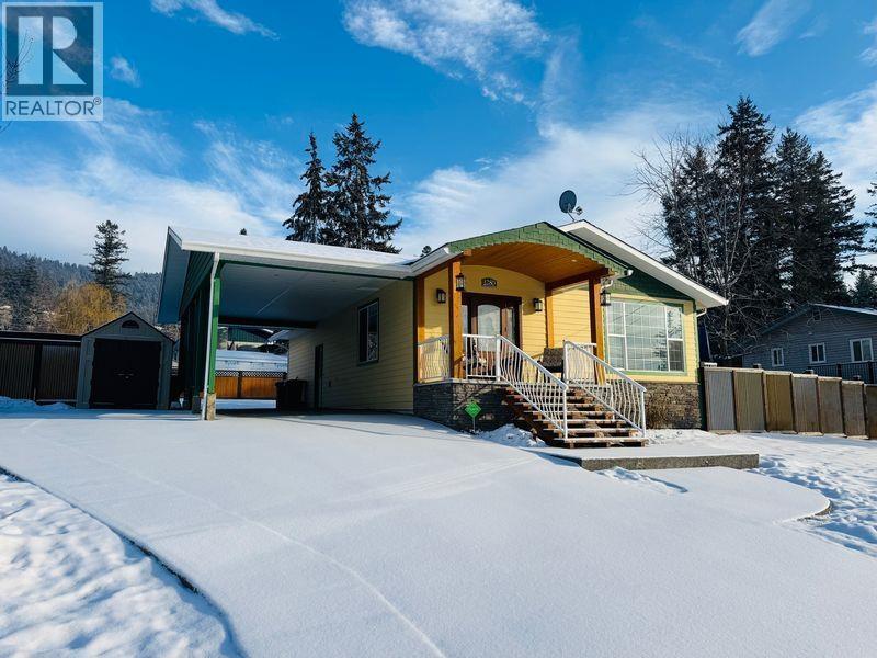 1280 N ELEVENTH AVENUE, Williams Lake, British Columbia