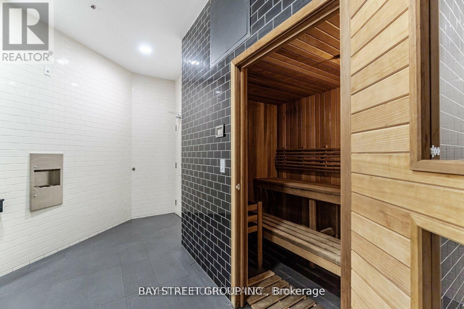 616 - 24 Woodstream Boulevard W, Vaughan, Ontario  L4L 8C4 - Photo 23 - N12728284