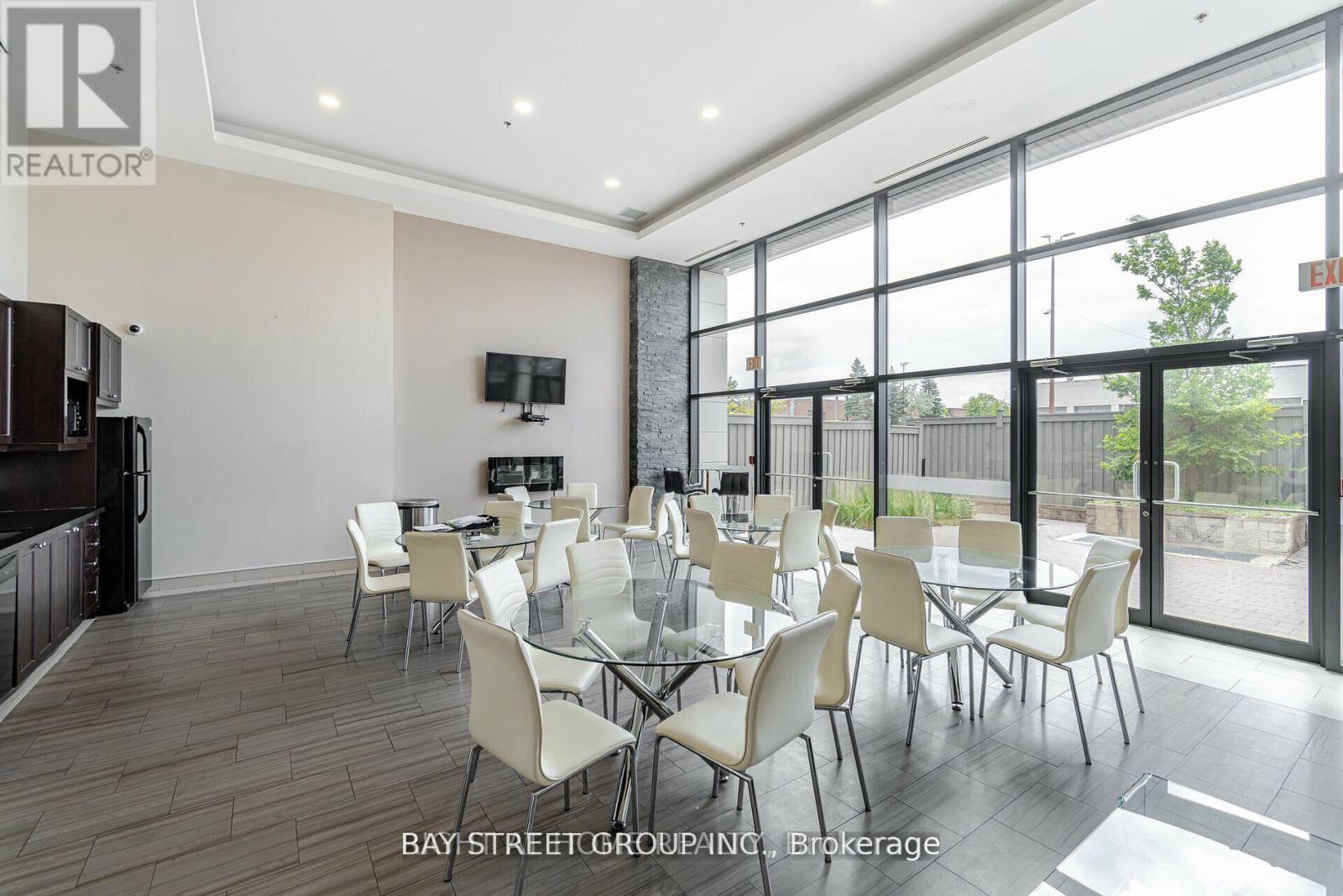 616 - 24 Woodstream Boulevard W, Vaughan, Ontario  L4L 8C4 - Photo 25 - N12728284