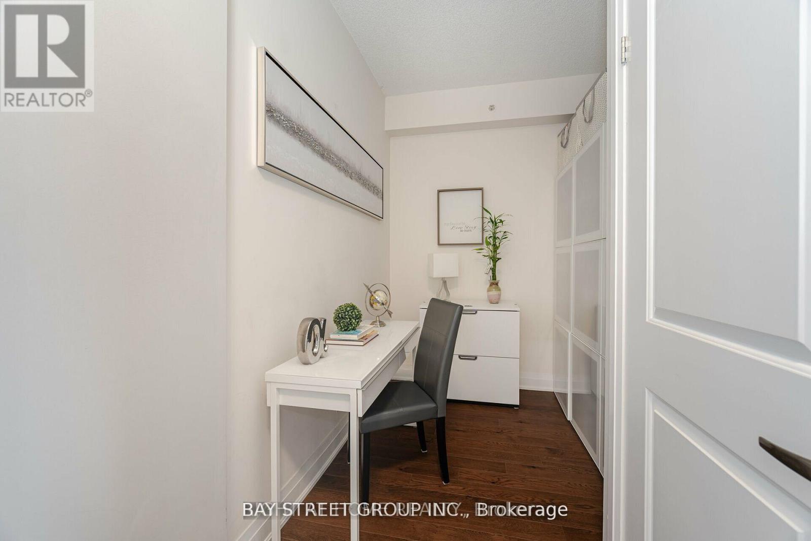 616 - 24 Woodstream Boulevard W, Vaughan, Ontario  L4L 8C4 - Photo 8 - N12728284