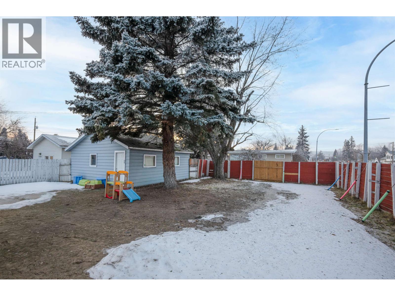 1511 Alward Street, Prince George, British Columbia  V2M 2G7 - Photo 3 - R3080703