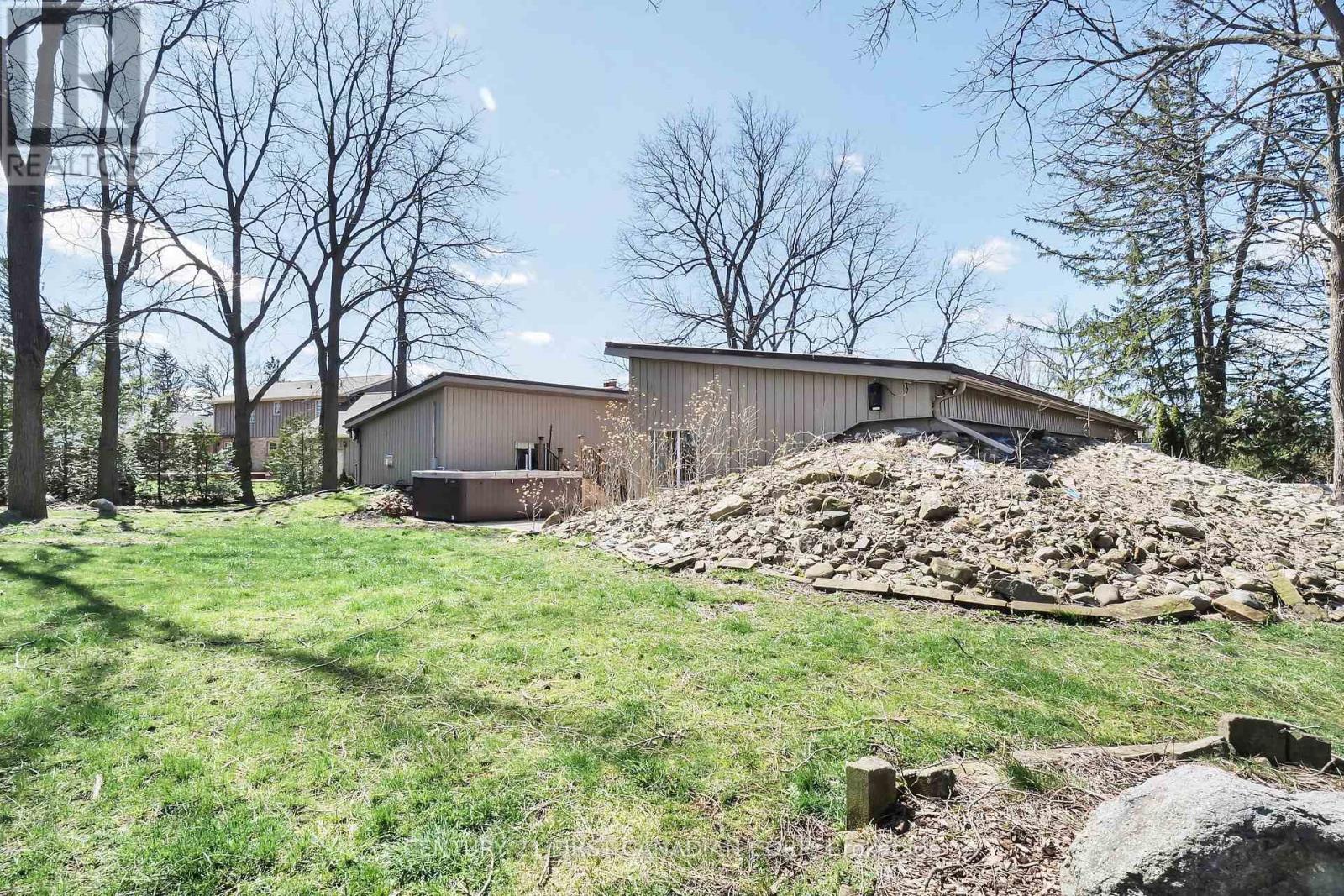 23992 Denfield Road, Middlesex Centre, Ontario  N0M 1P0 - Photo 13 - X12728304