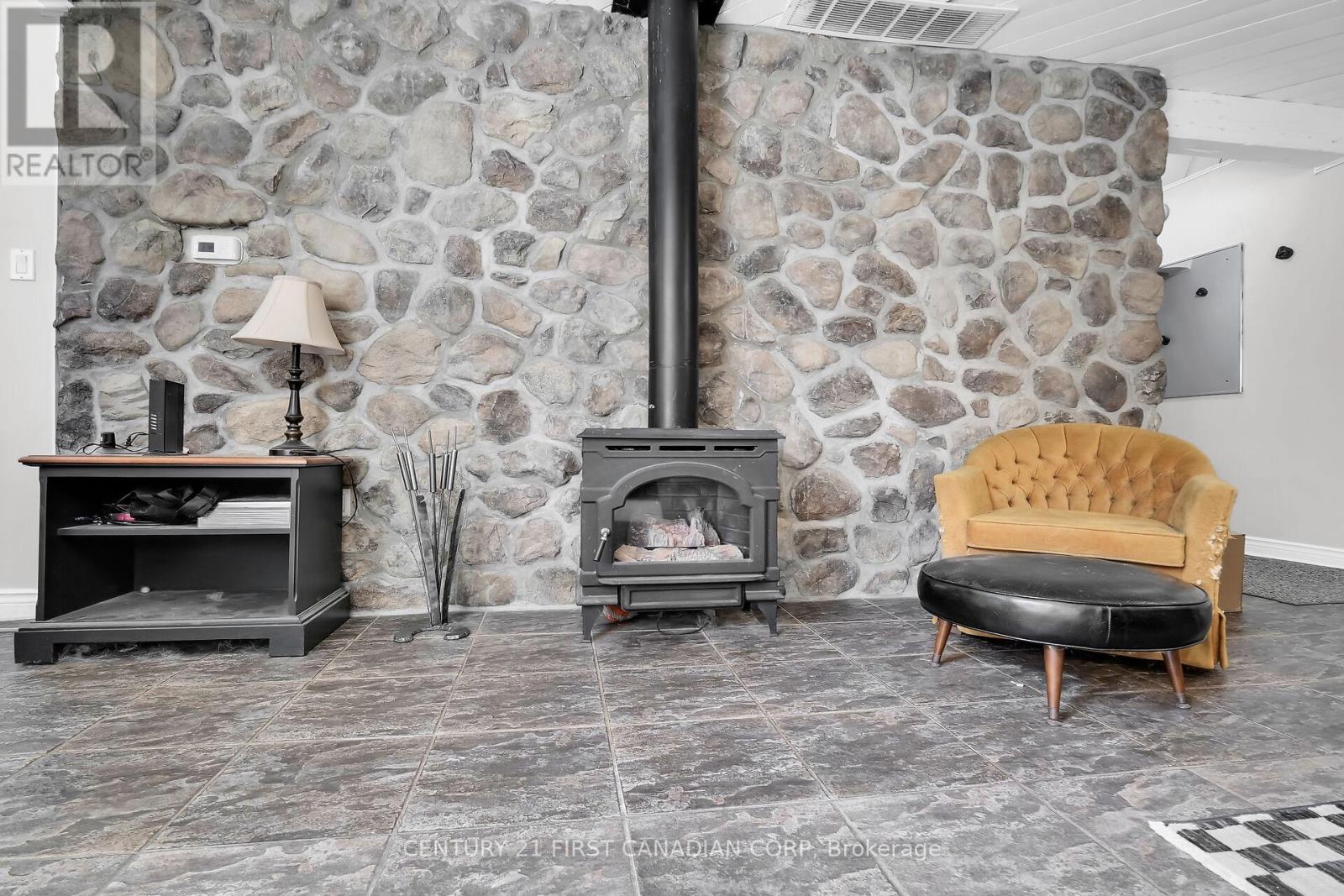 23992 Denfield Road, Middlesex Centre, Ontario  N0M 1P0 - Photo 37 - X12728304