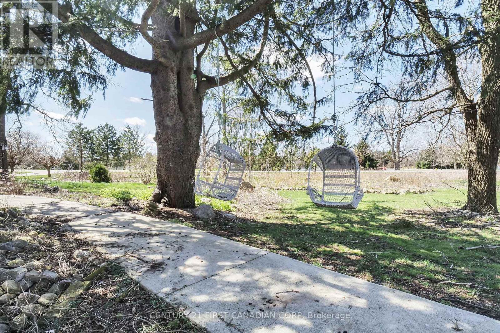 23992 Denfield Road, Middlesex Centre, Ontario  N0M 1P0 - Photo 9 - X12728304