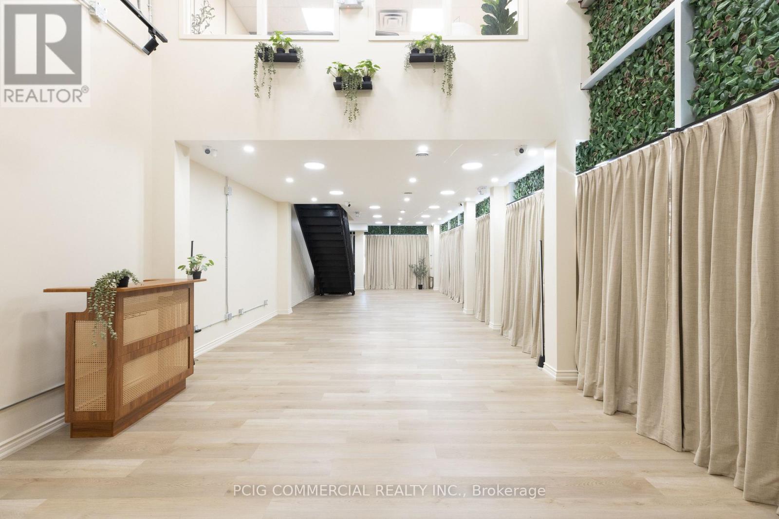 F01 - 101 Lebovic Avenue, Toronto, Ontario  M1L 0J2 - Photo 3 - E12728296