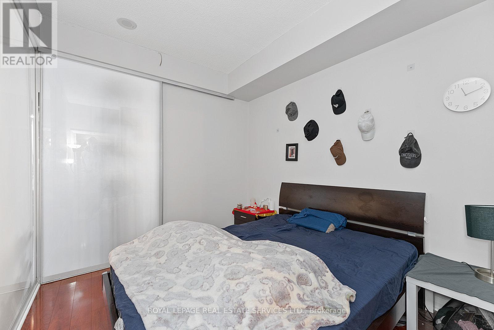 1606 - 220 Victoria Street, Toronto, Ontario  M5B 2R6 - Photo 17 - C12607354