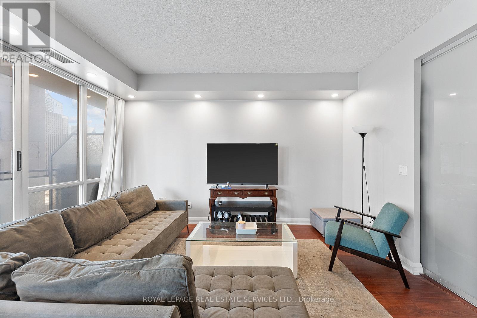 1606 - 220 Victoria Street, Toronto, Ontario  M5B 2R6 - Photo 6 - C12607354