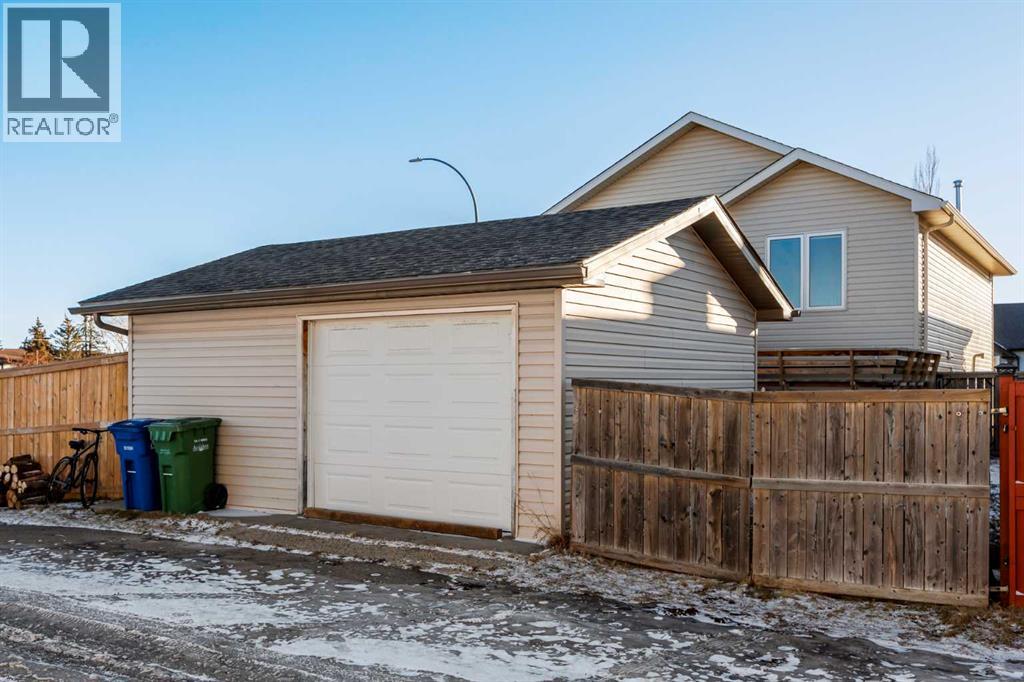 57 Luxstone Crescent Sw, Airdrie, Alberta  T4B 2W7 - Photo 47 - A2281014