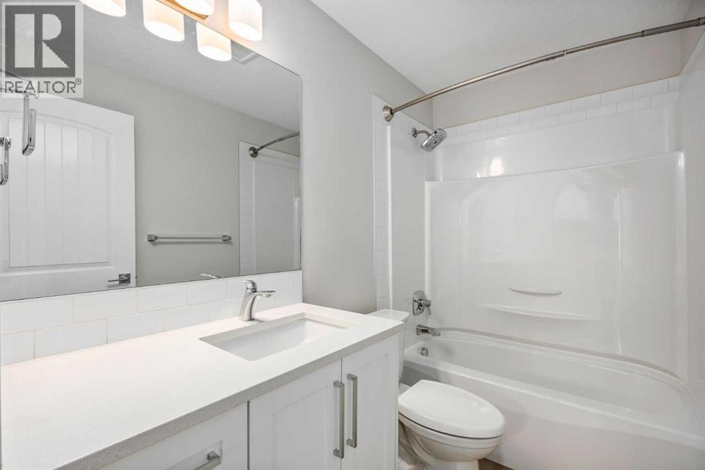 57 Luxstone Crescent Sw, Airdrie, Alberta  T4B 2W7 - Photo 30 - A2281014