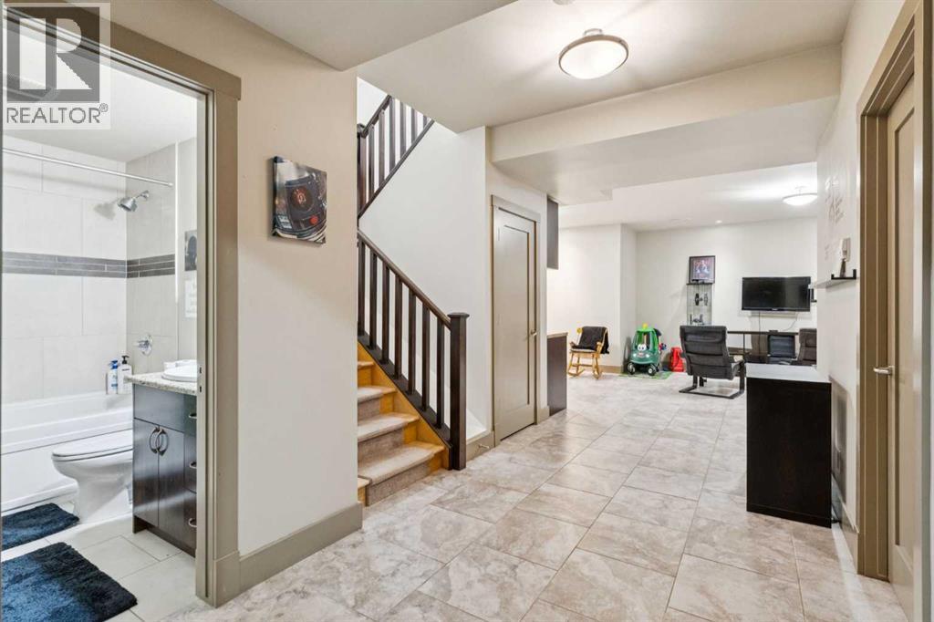 1827 Westmount Road Nw, Calgary, Alberta  T2N 3M6 - Photo 21 - A2280605