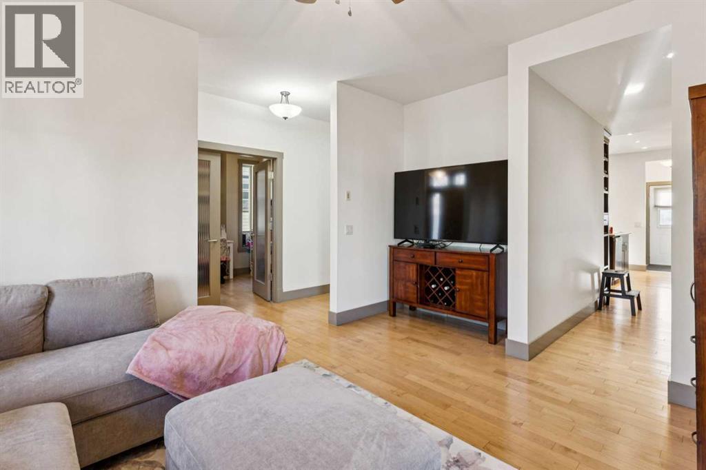 1827 Westmount Road Nw, Calgary, Alberta  T2N 3M6 - Photo 9 - A2280605