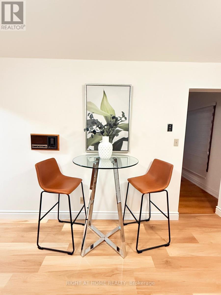 51 Burnt Bark Drive, Toronto, Ontario  M1V 3J6 - Photo 12 - E12708064