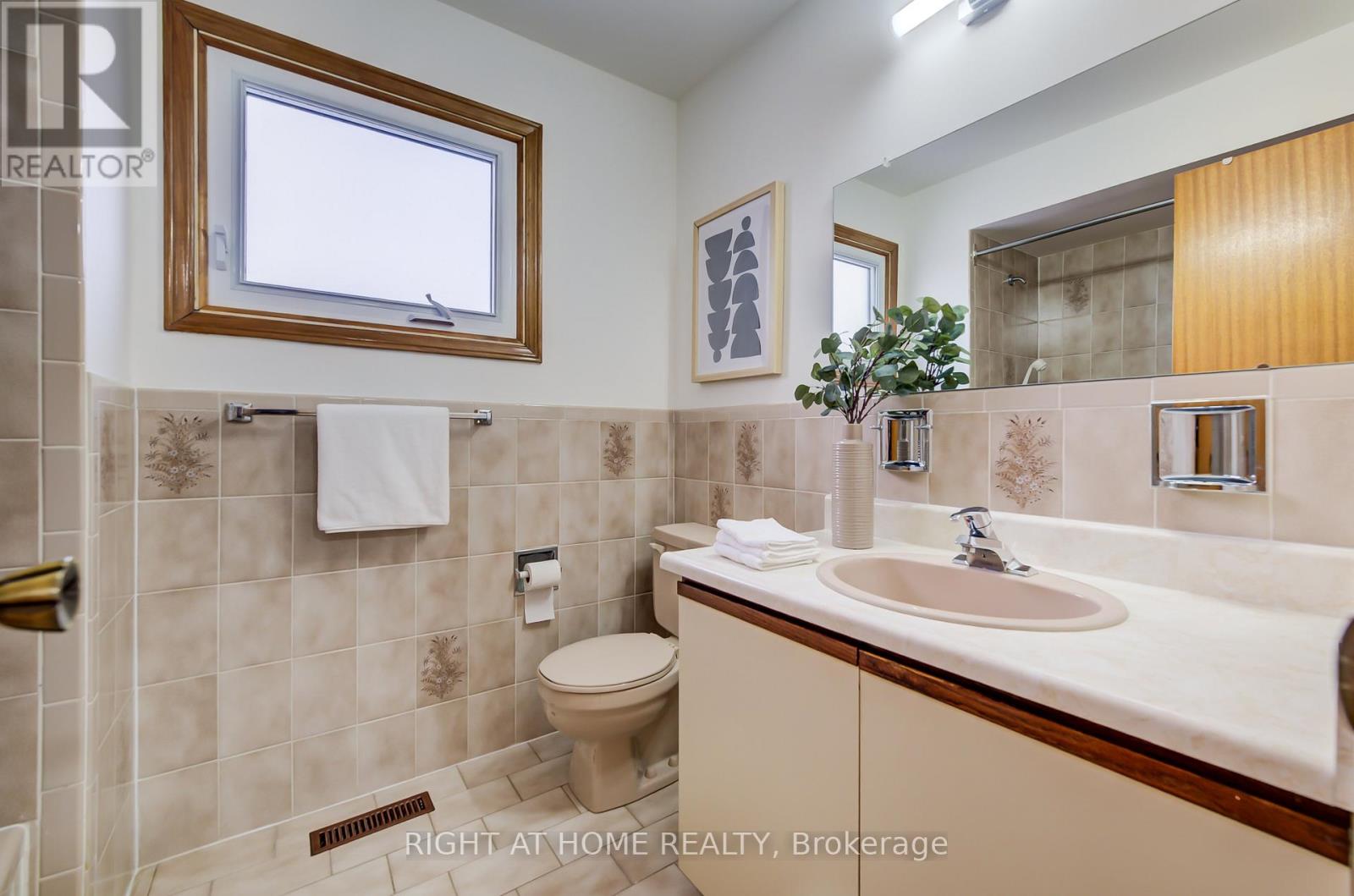 51 Burnt Bark Drive, Toronto, Ontario  M1V 3J6 - Photo 25 - E12708064