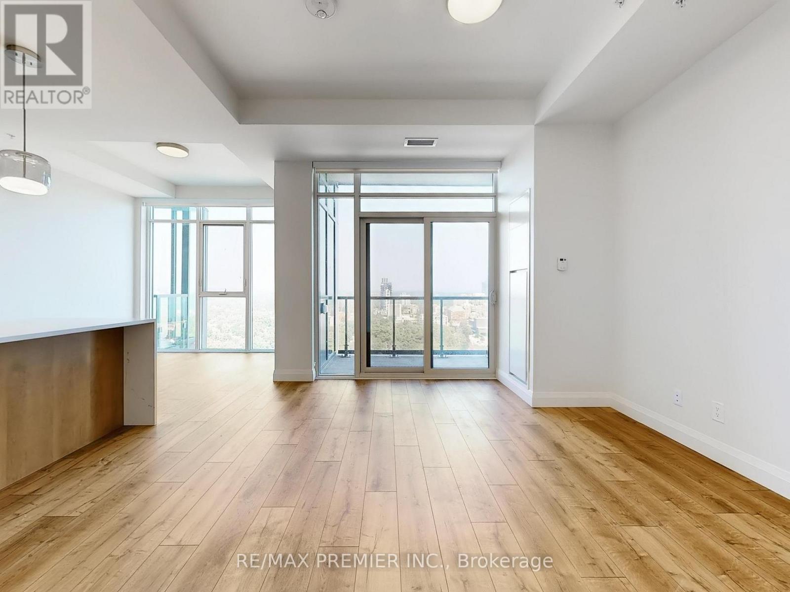 2003 - 500 Brock Avenue, Burlington, Ontario  L7S 1N1 - Photo 5 - W12727752