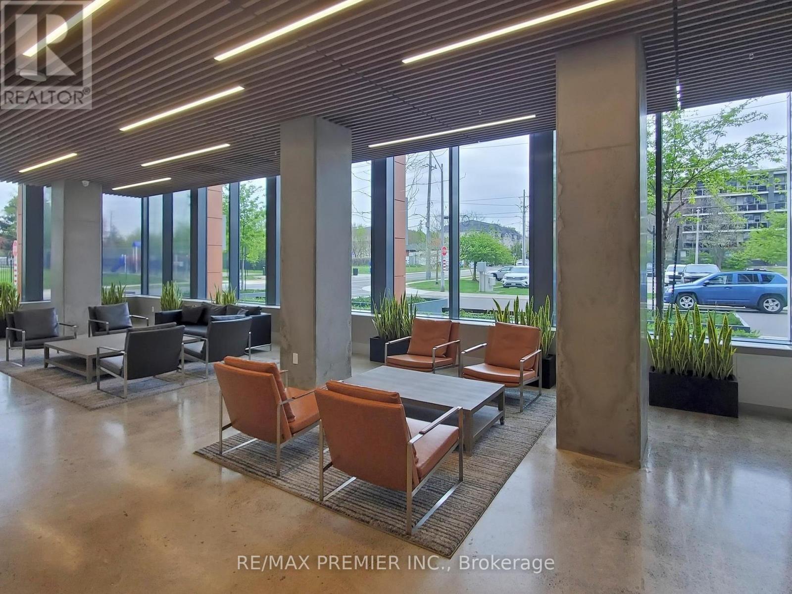 2003 - 500 Brock Avenue, Burlington, Ontario  L7S 1N1 - Photo 4 - W12727752