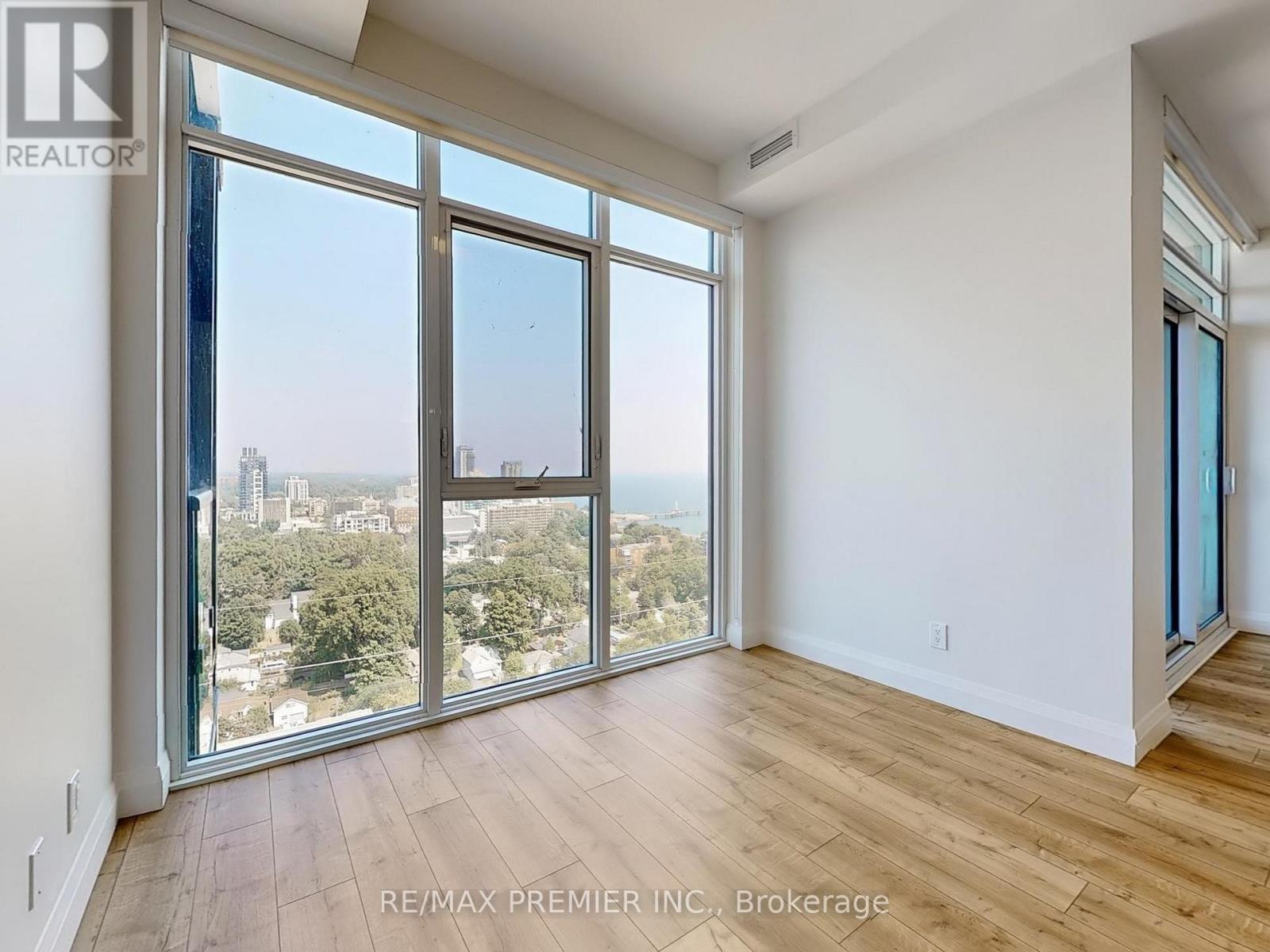 2003 - 500 Brock Avenue, Burlington, Ontario  L7S 1N1 - Photo 8 - W12727752