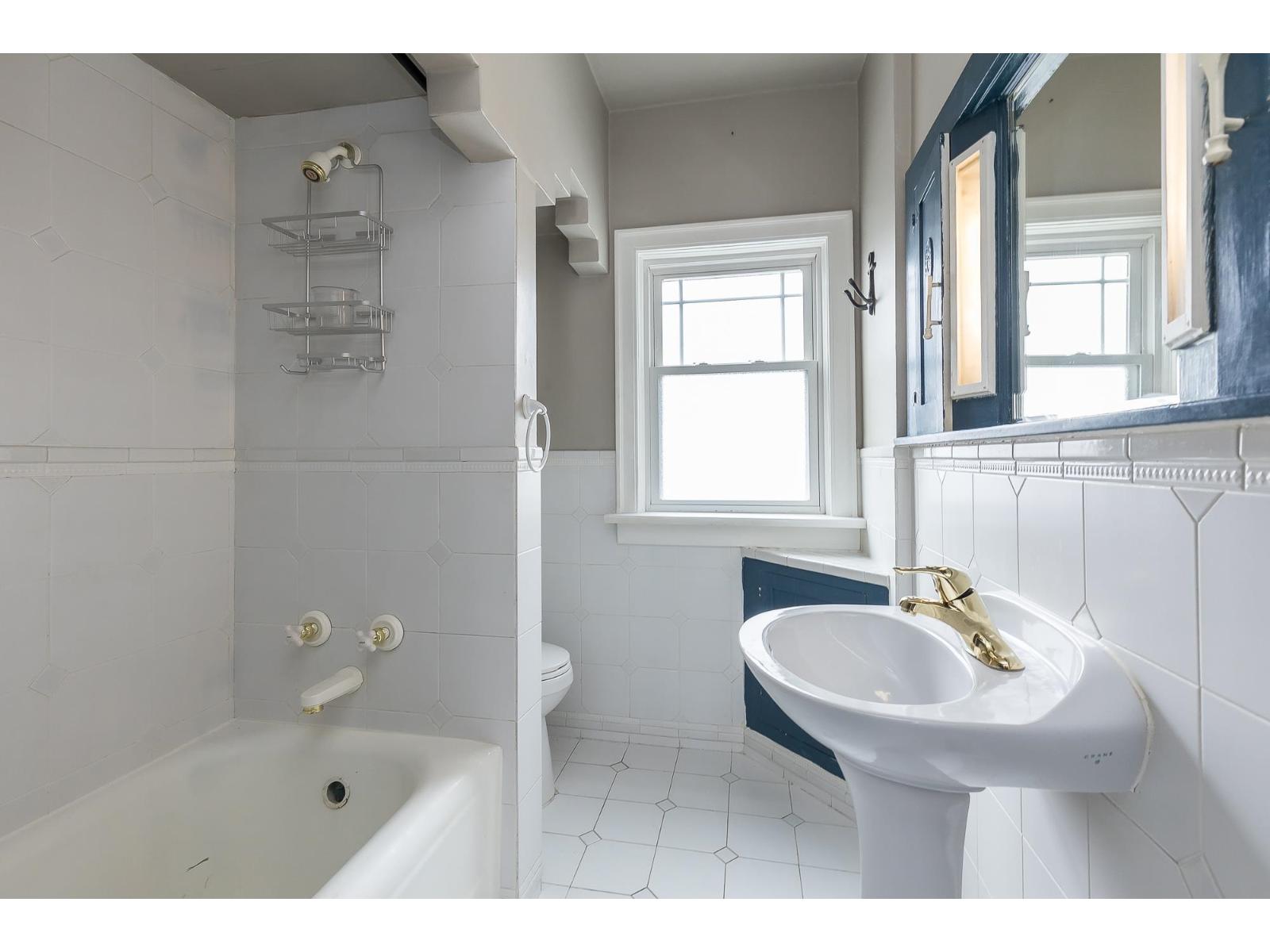 46085 First Avenue, Chilliwack Downtown, Chilliwack, British Columbia  V2P 1W2 - Photo 8 - R3032625