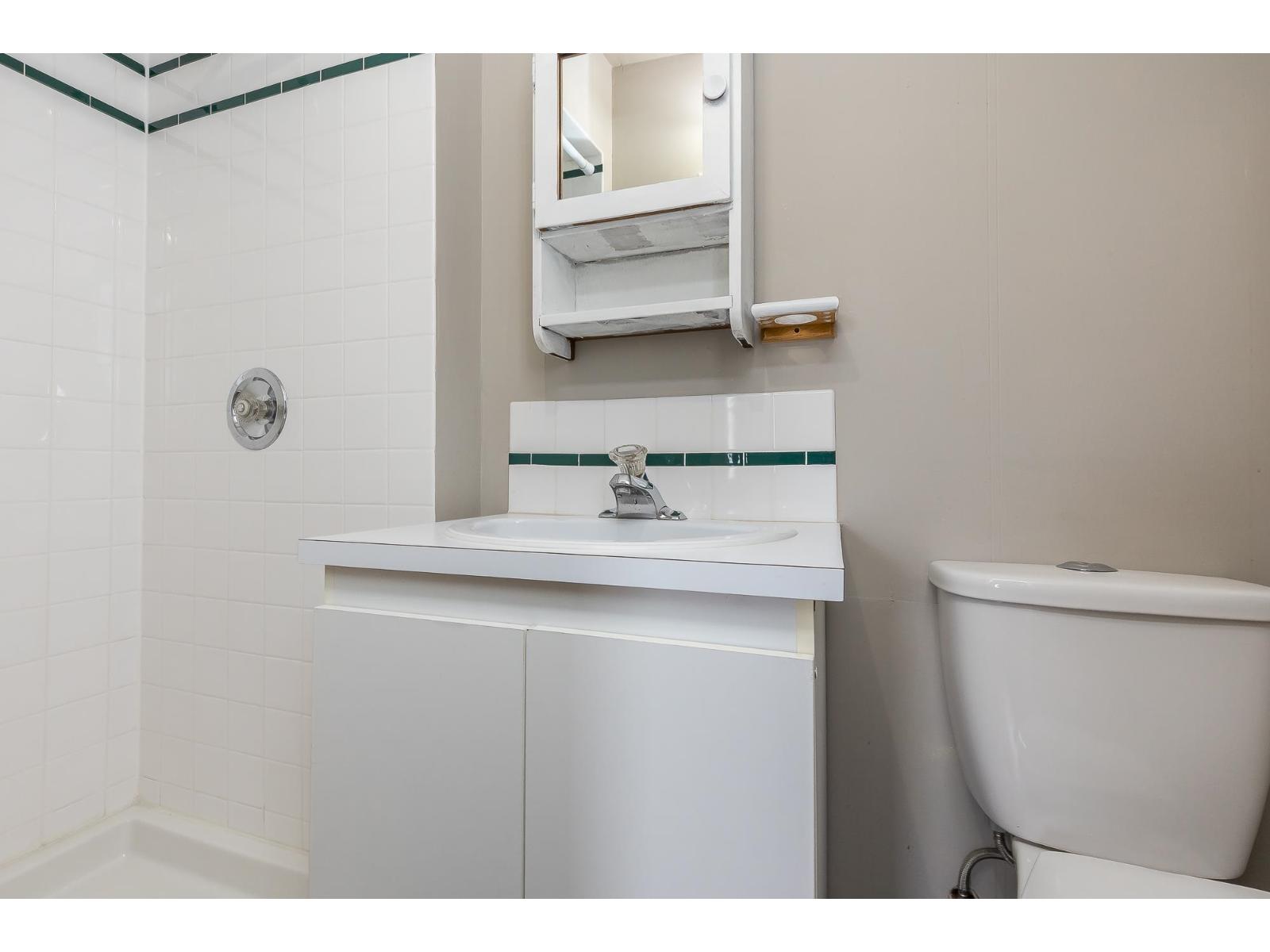 46085 First Avenue, Chilliwack Downtown, Chilliwack, British Columbia  V2P 1W2 - Photo 13 - R3032625