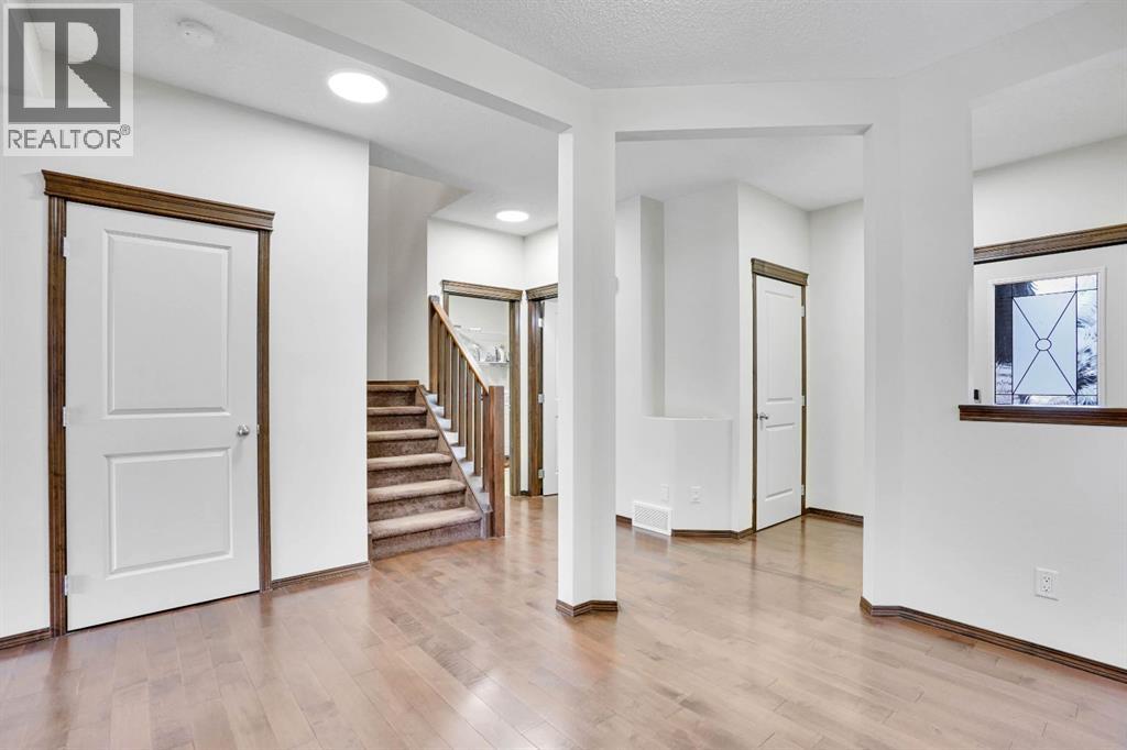 142 Everoak Green Sw, Calgary, Alberta  T2Y 0J6 - Photo 6 - A2272686