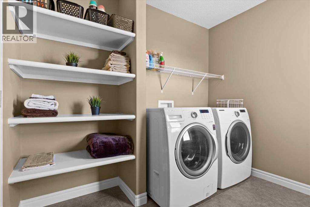 195 Hillcrest Circle Sw, Airdrie, Alberta  T4B 0Y6 - Photo 28 - A2275025