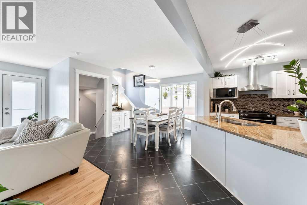 361 Cimarron Boulevard, Okotoks, Alberta  T1S 2L8 - Photo 5 - A2279878