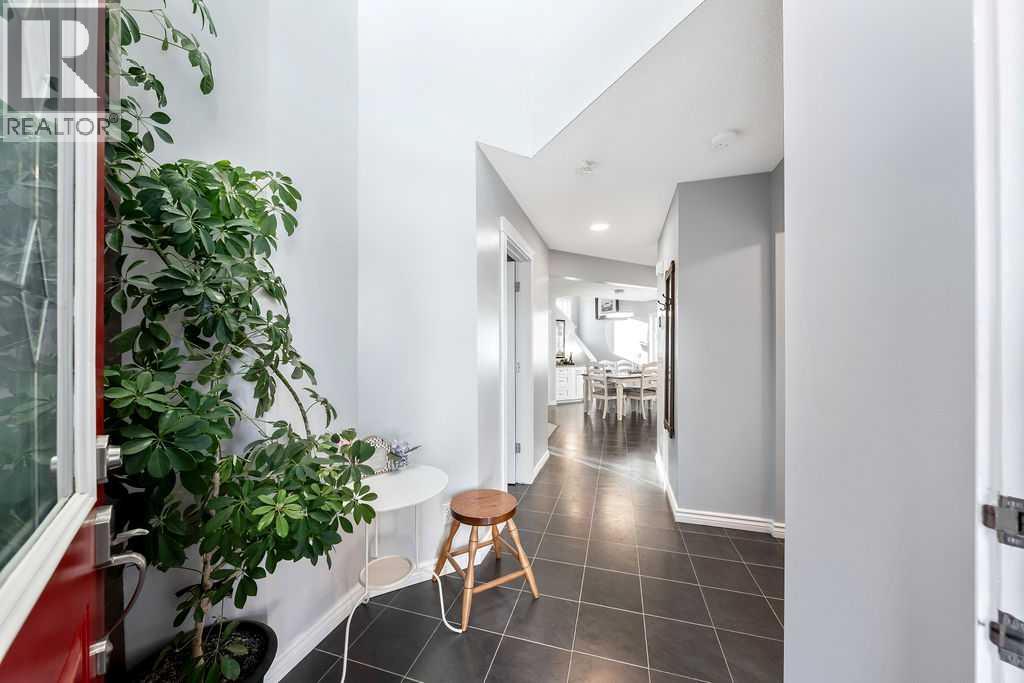 361 Cimarron Boulevard, Okotoks, Alberta  T1S 2L8 - Photo 3 - A2279878