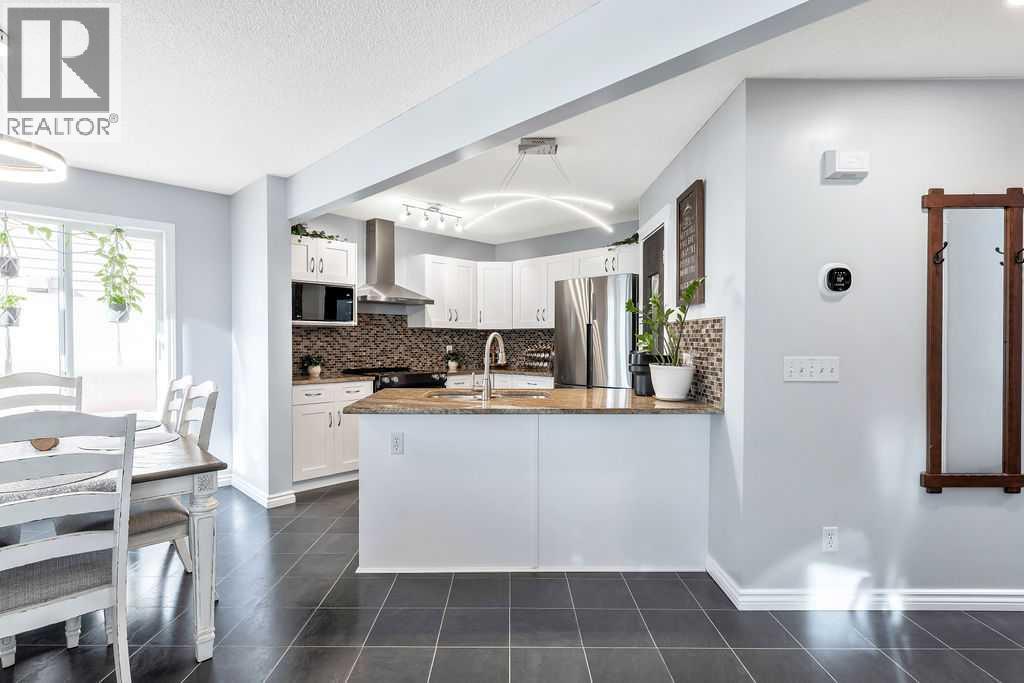 361 Cimarron Boulevard, Okotoks, Alberta  T1S 2L8 - Photo 8 - A2279878