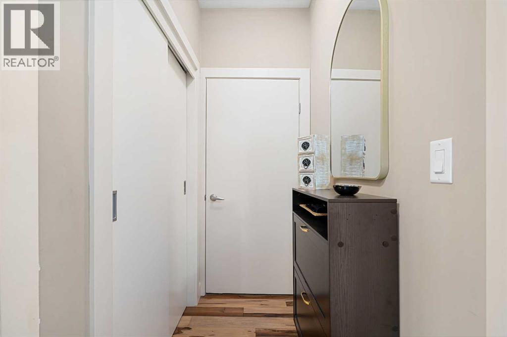 402, 1321 Kensington Close Nw, Calgary, Alberta  T2X 3J9 - Photo 5 - A2276108