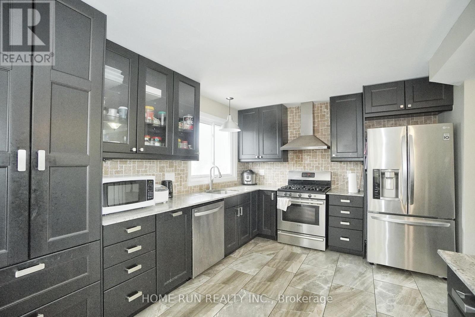 1104 Plante Drive, Ottawa, Ontario  K1V 9E7 - Photo 10 - X12728328