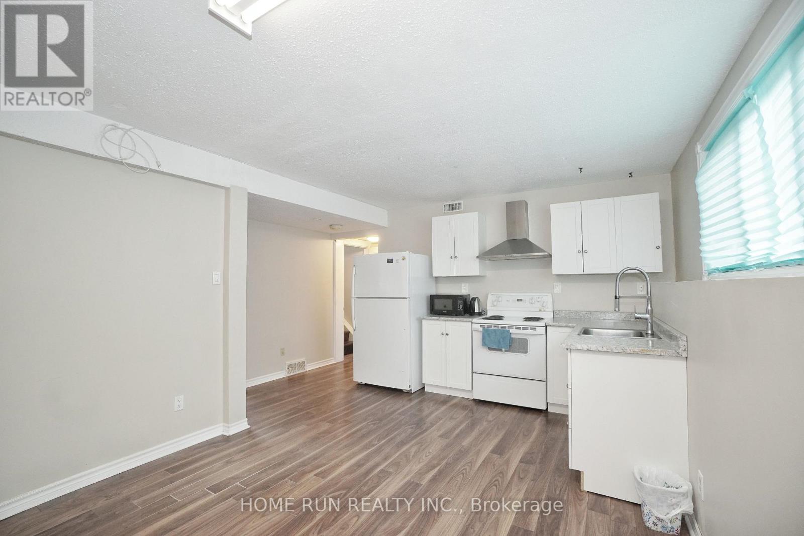 1104 Plante Drive, Ottawa, Ontario  K1V 9E7 - Photo 22 - X12728328