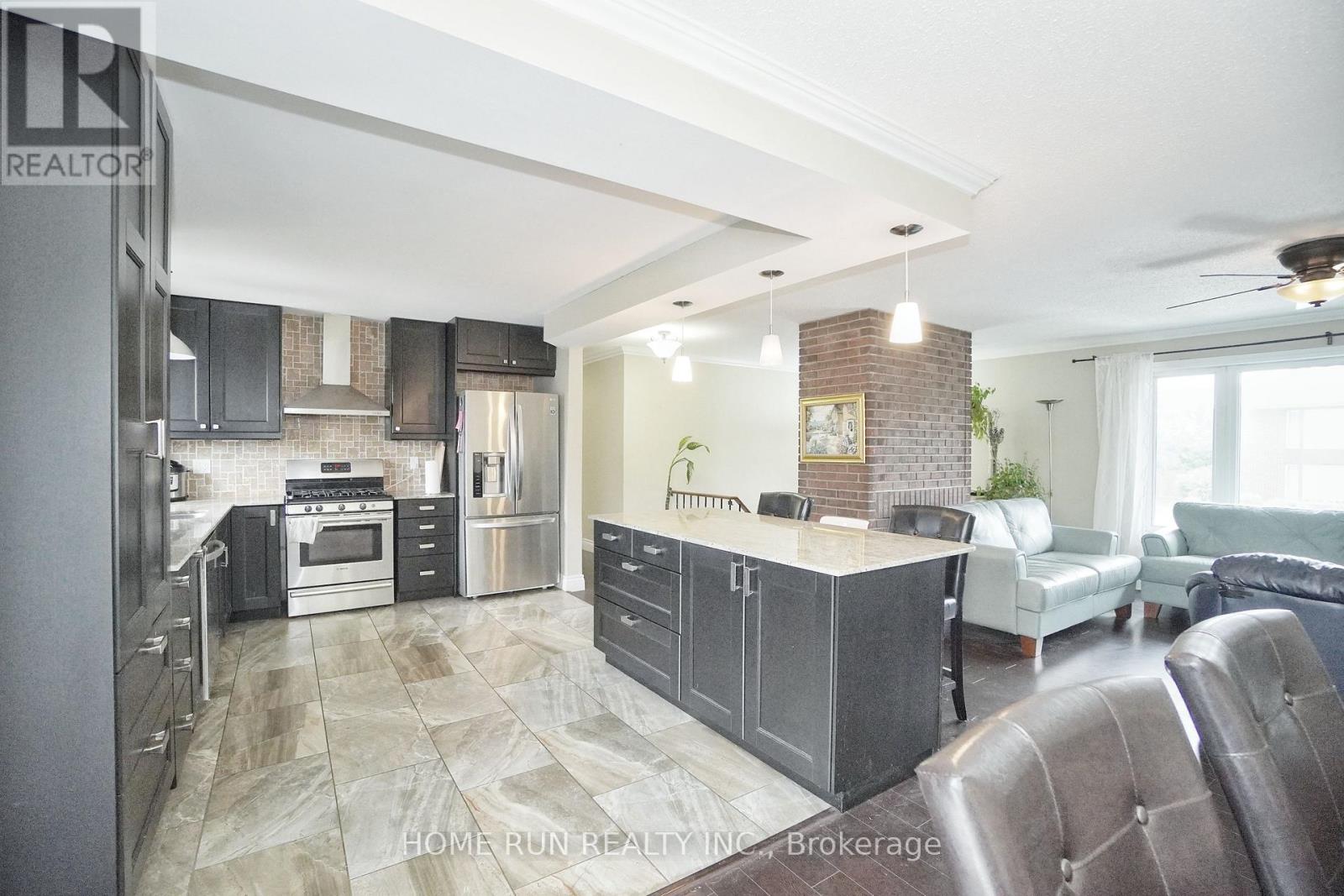 1104 Plante Drive, Ottawa, Ontario  K1V 9E7 - Photo 9 - X12728328