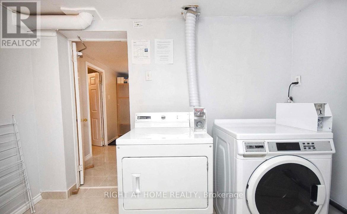 513 Lynett Crescent, Richmond Hill, Ontario  L4C 2V8 - Photo 13 - N12728330