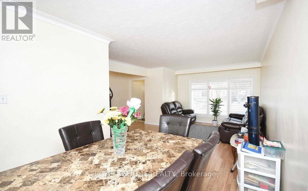 513 Lynett Crescent, Richmond Hill, Ontario  L4C 2V8 - Photo 8 - N12728330