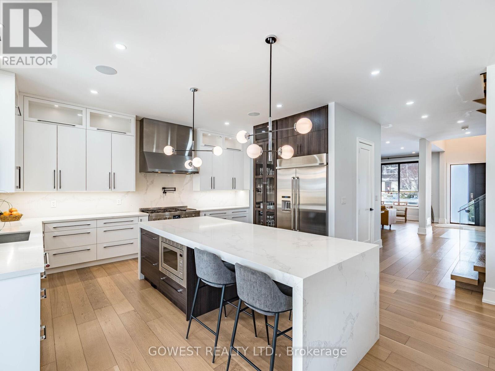 402 Niar Avenue, Mississauga, Ontario  L5G 1W3 - Photo 15 - W12728338