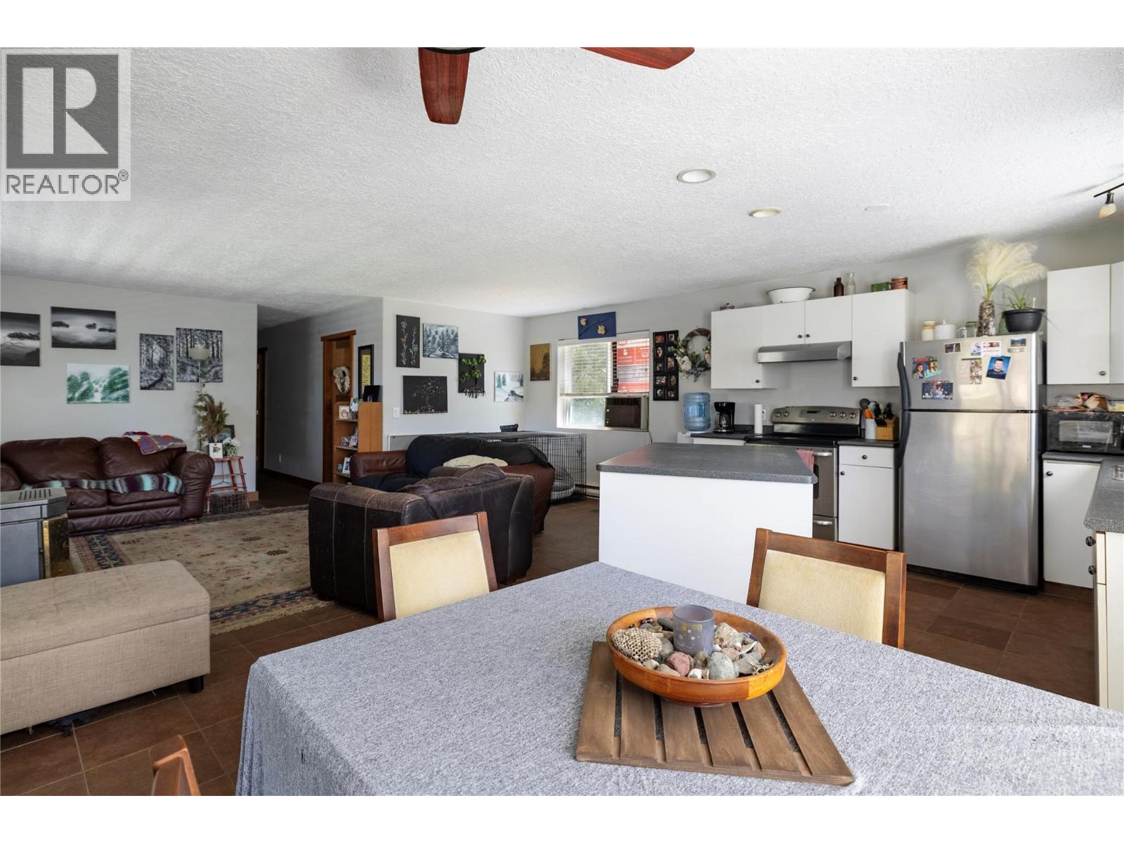 6090 Highway 33, Kelowna, British Columbia  V1P 1H8 - Photo 13 - 10372646