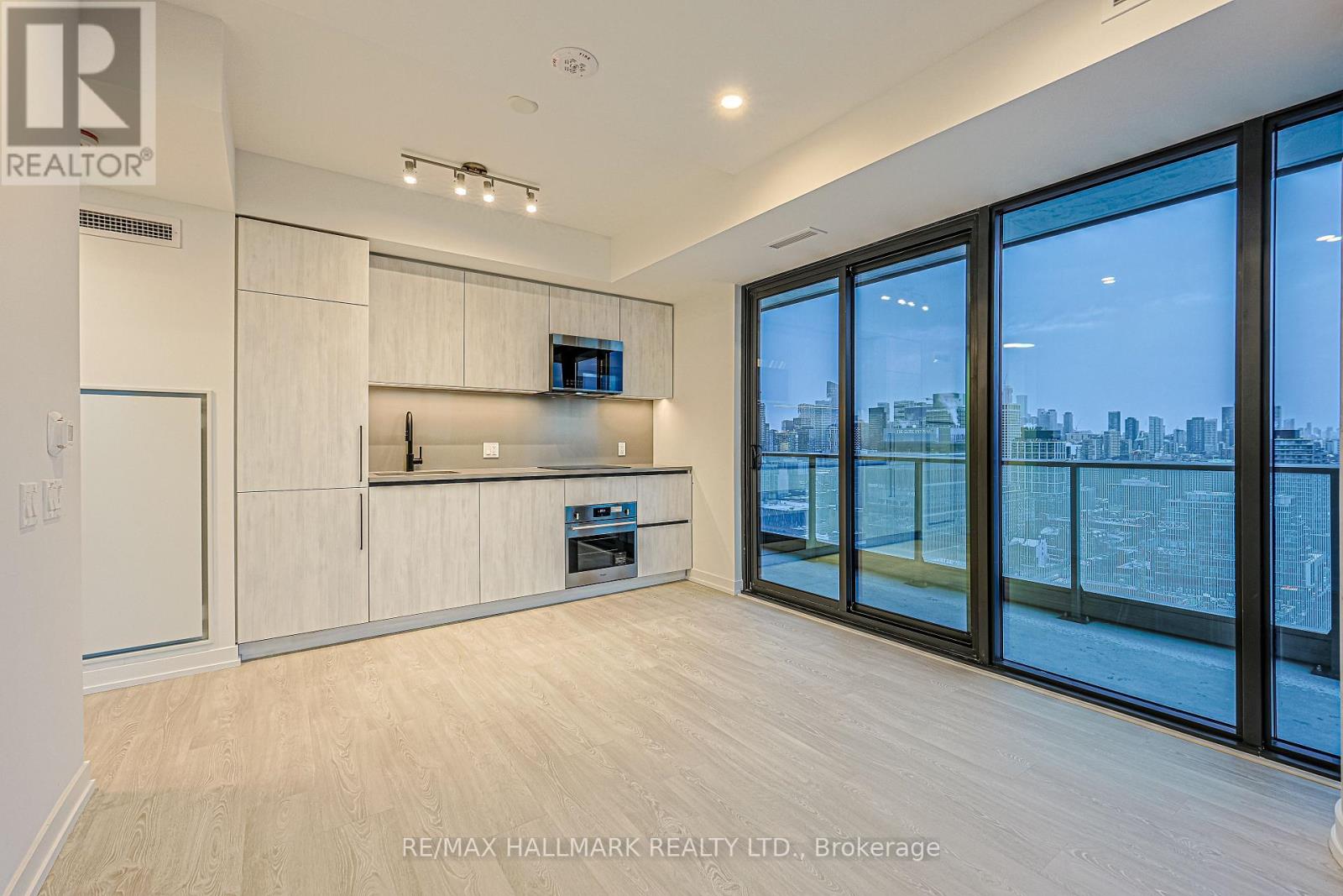 2611 - 35 PARLIAMENT STREET, Toronto, Ontario