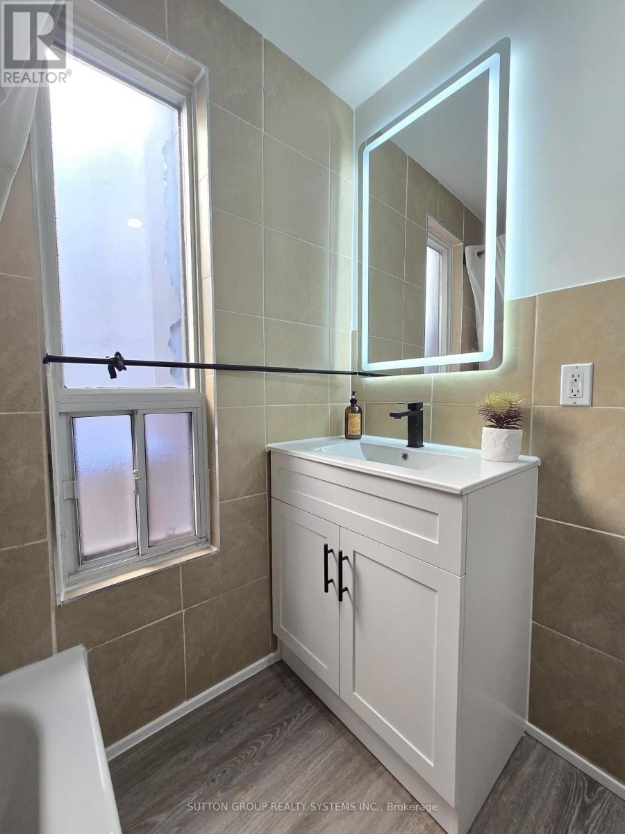 2 - 2886 Lake Shore Boulevard W, Toronto, Ontario  M8V 1J1 - Photo 14 - W12728350