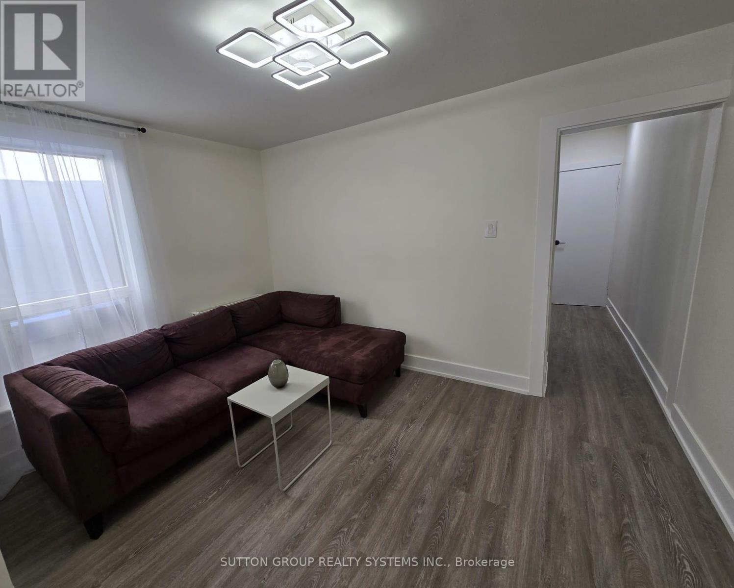 2 - 2886 Lake Shore Boulevard W, Toronto, Ontario  M8V 1J1 - Photo 5 - W12728350