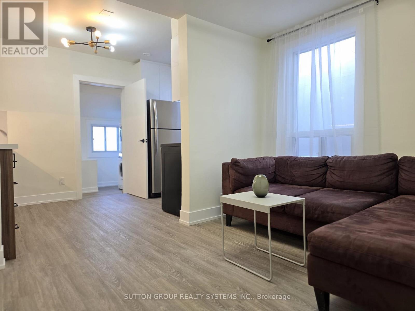2 - 2886 Lake Shore Boulevard W, Toronto, Ontario  M8V 1J1 - Photo 6 - W12728350