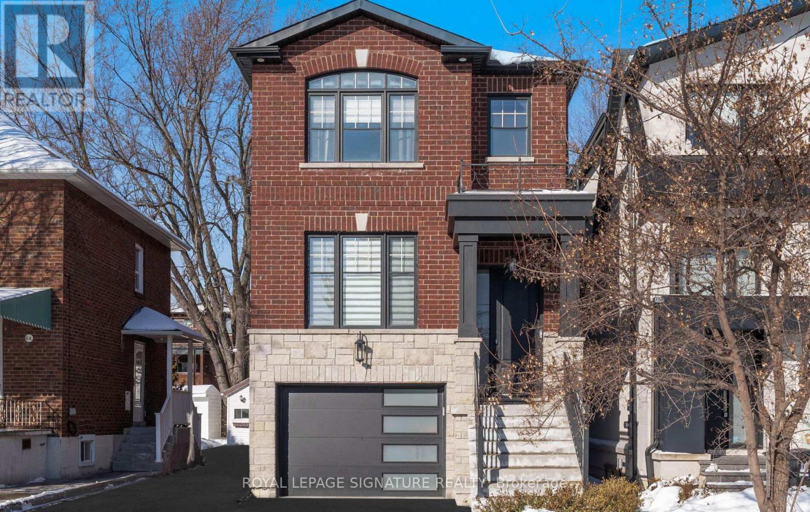 62 BURLINGAME ROAD, Toronto, Ontario