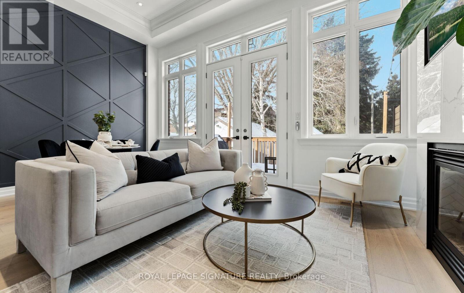 62 Burlingame Road, Toronto, Ontario  M8W 1Y8 - Photo 13 - W12728354